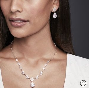 Leafy cubic zirconia necklace & earring set.